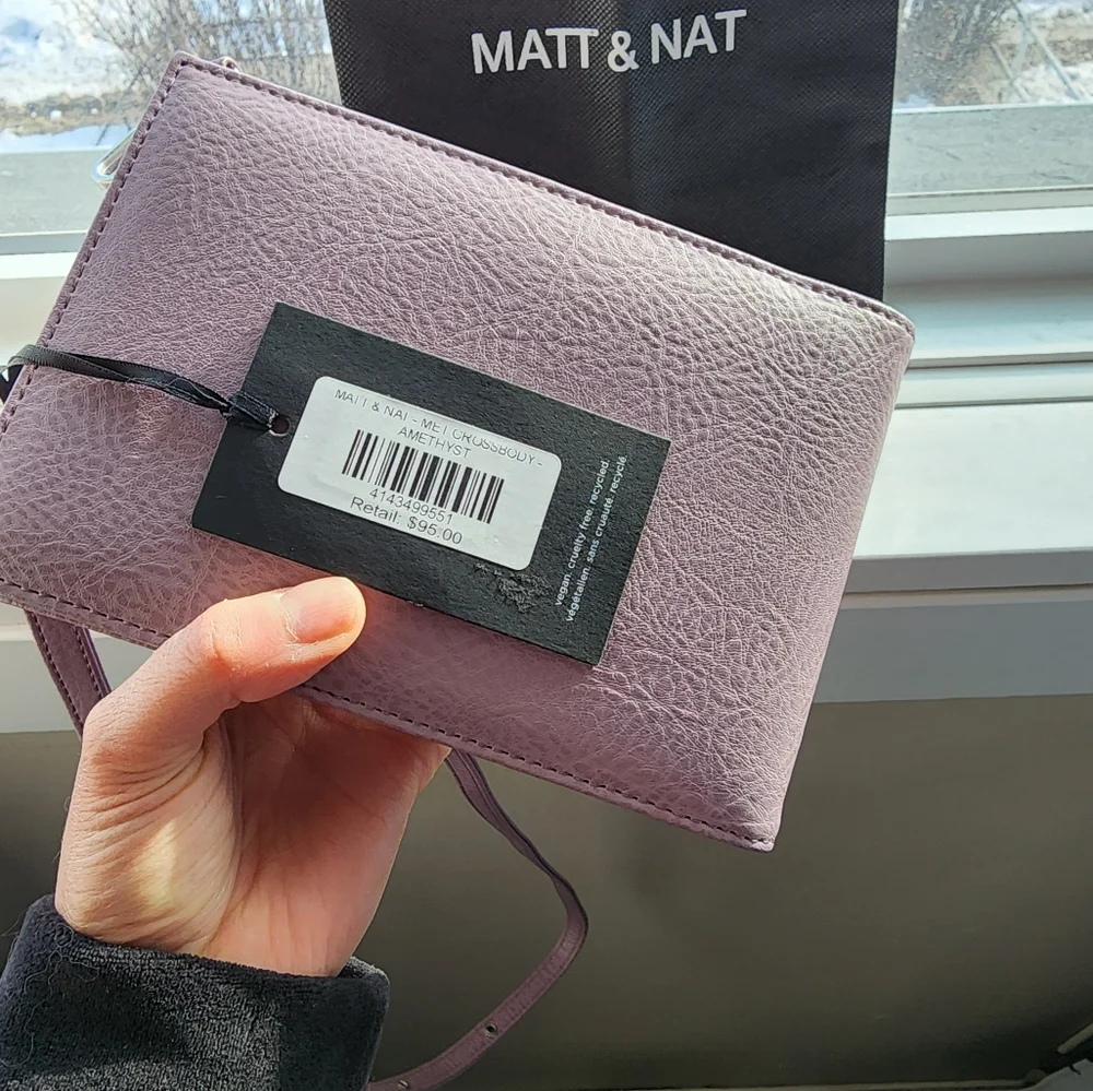 ** SOLD** Brand new Matt and Nat Crossbody Bag - Picture 5 of 5